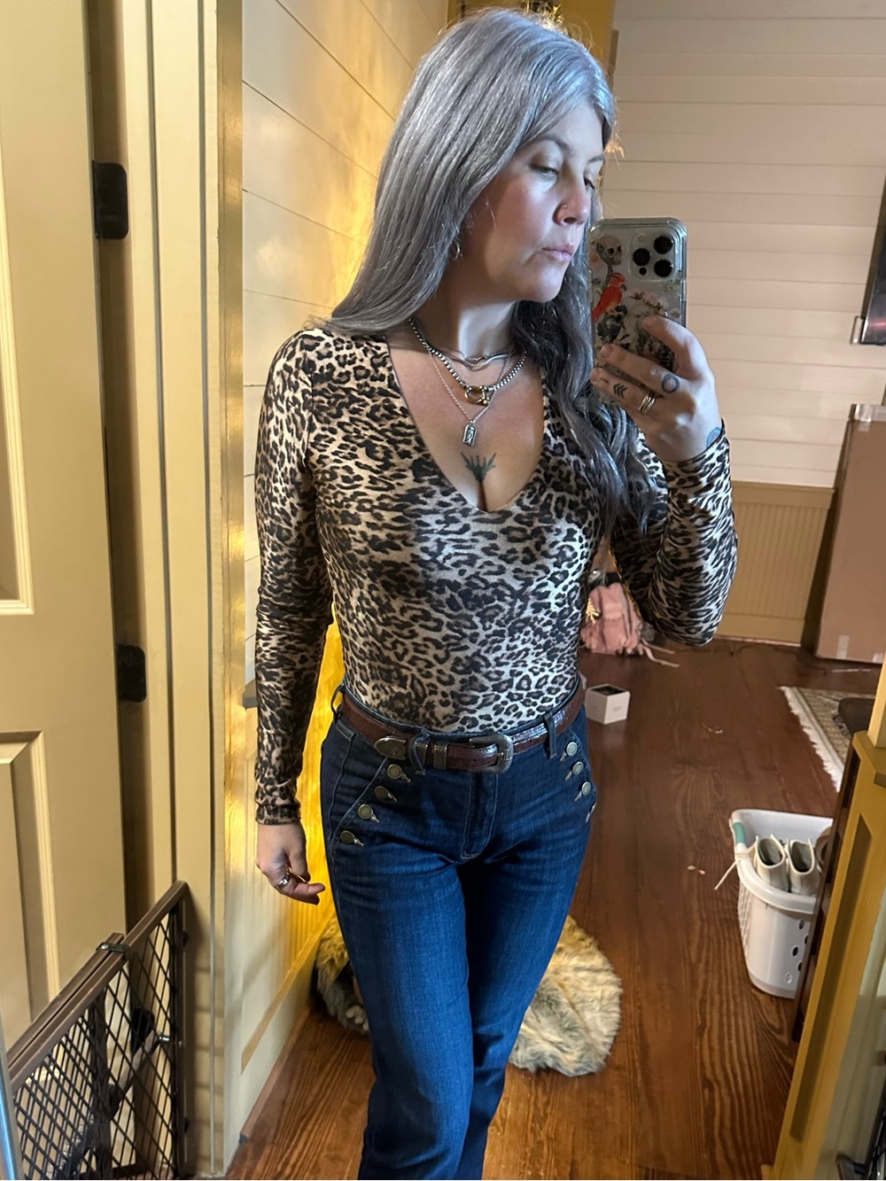 Good American - Leopard Print V-Neck Bodysuit High Shine Compression